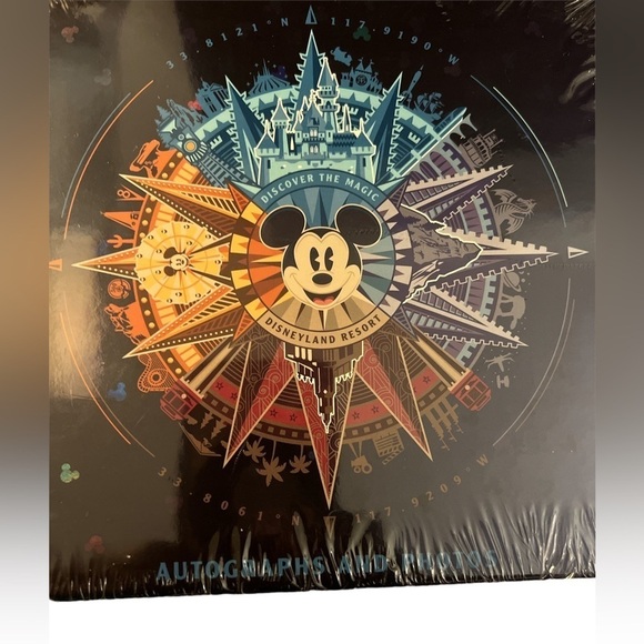 1 Disney Land Resort Hard Cover Photos And Autograph Book With Pen - Picture 2 of 8